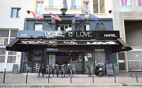 Peace And Love Hostel Paris